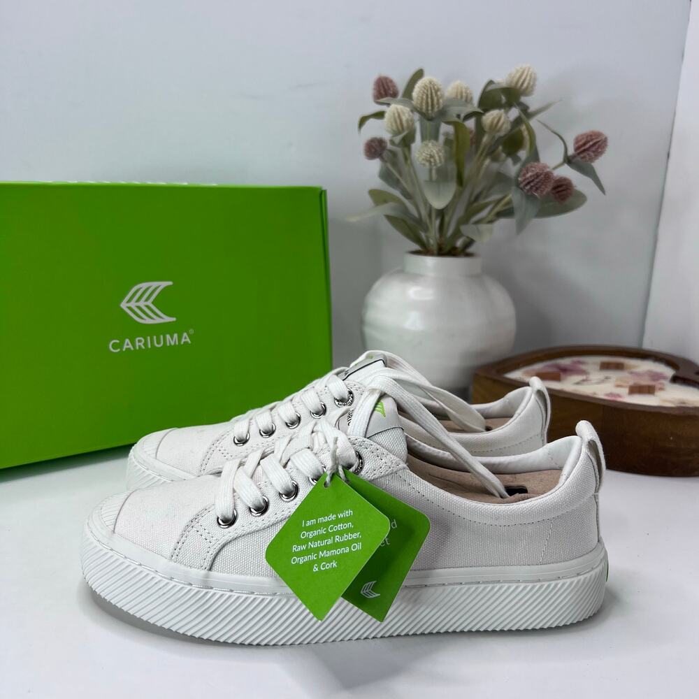 Cariuma OCA Low Casual Canvas Sneaker White Women's 6.5 Tried On